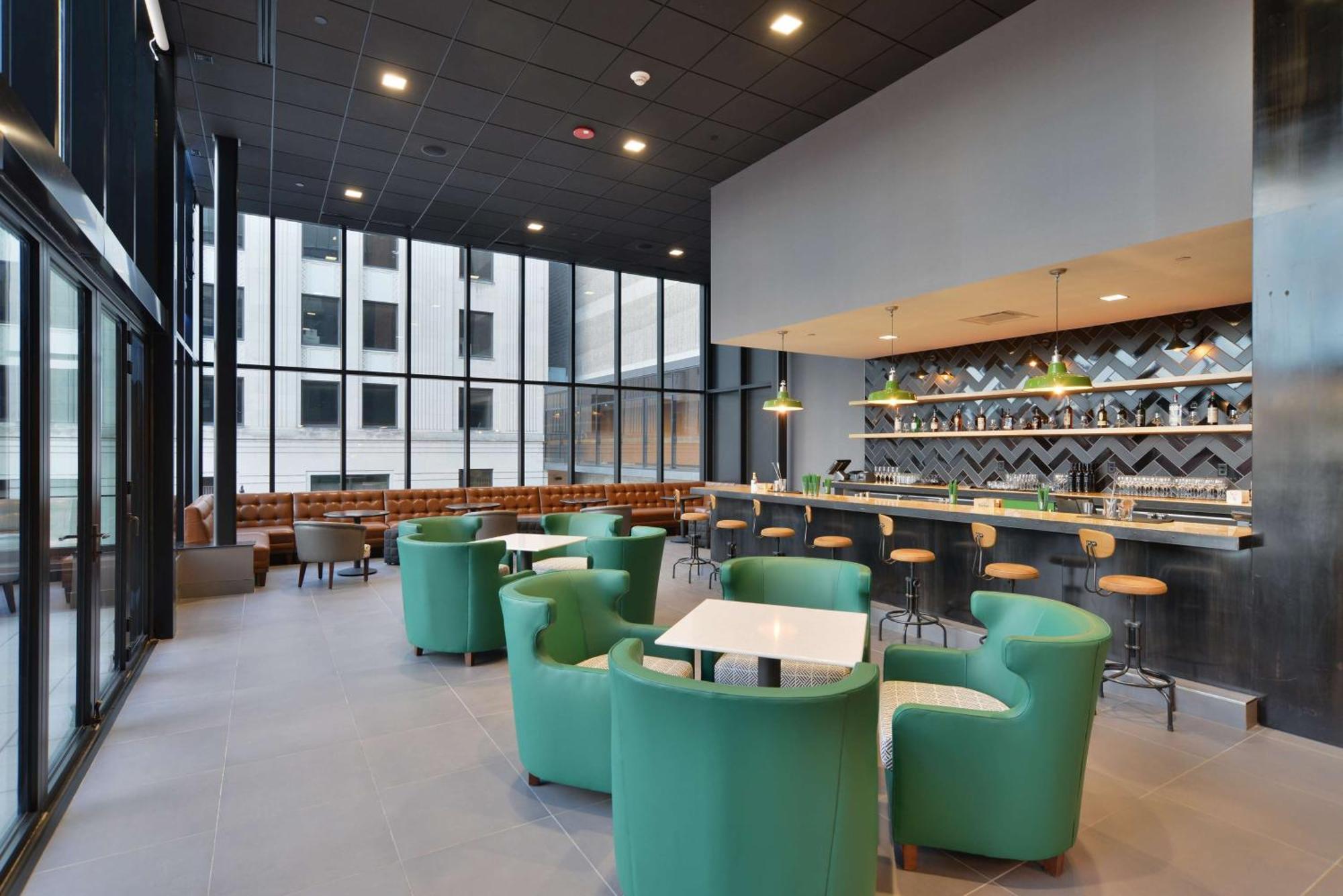 The Lismore Hotel Eau Claire - A Doubletree By Hilton Exterior photo