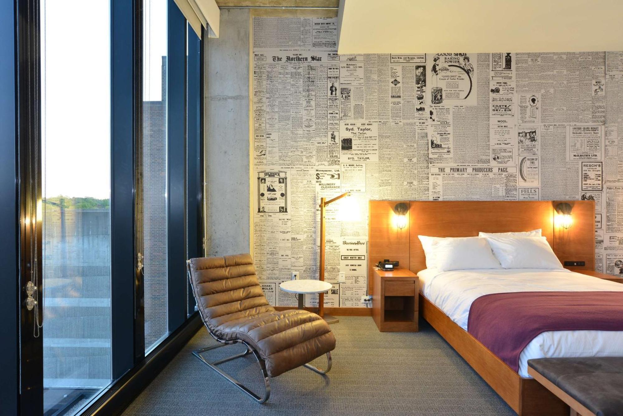 The Lismore Hotel Eau Claire - A Doubletree By Hilton Exterior photo